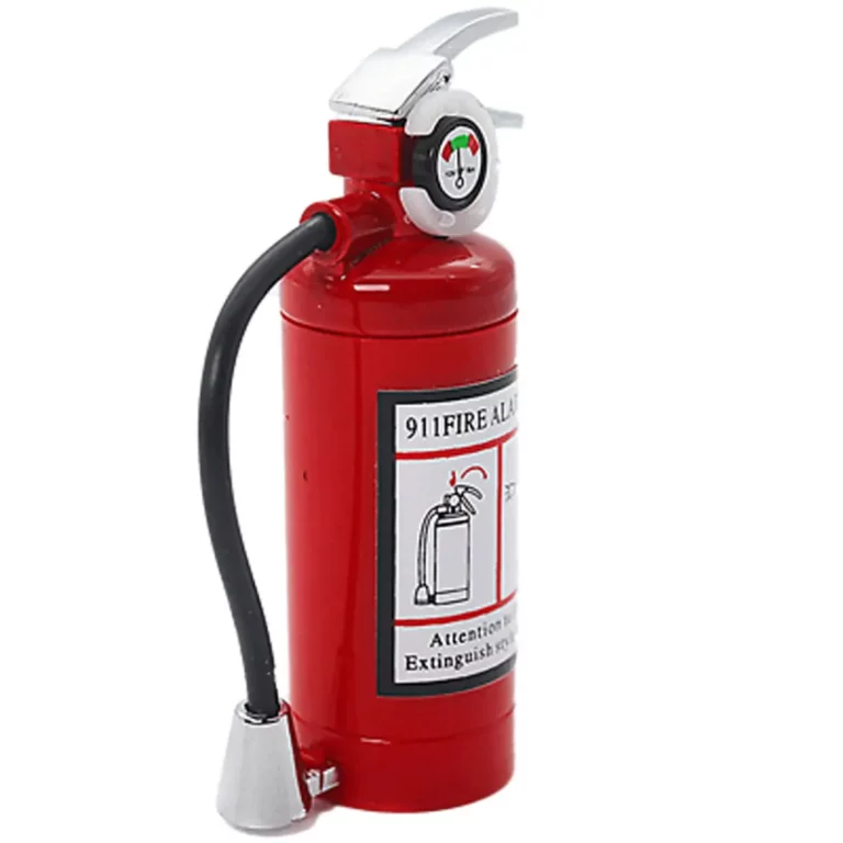 Ein Feuerlöscher als wiederaufladbares Feuerzeug mit LED Licht ! Feuerzeug aus Metall in einer schweren und detaillierten Ausführung.